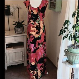 NwT Avenue Dramatic Maxi Dress